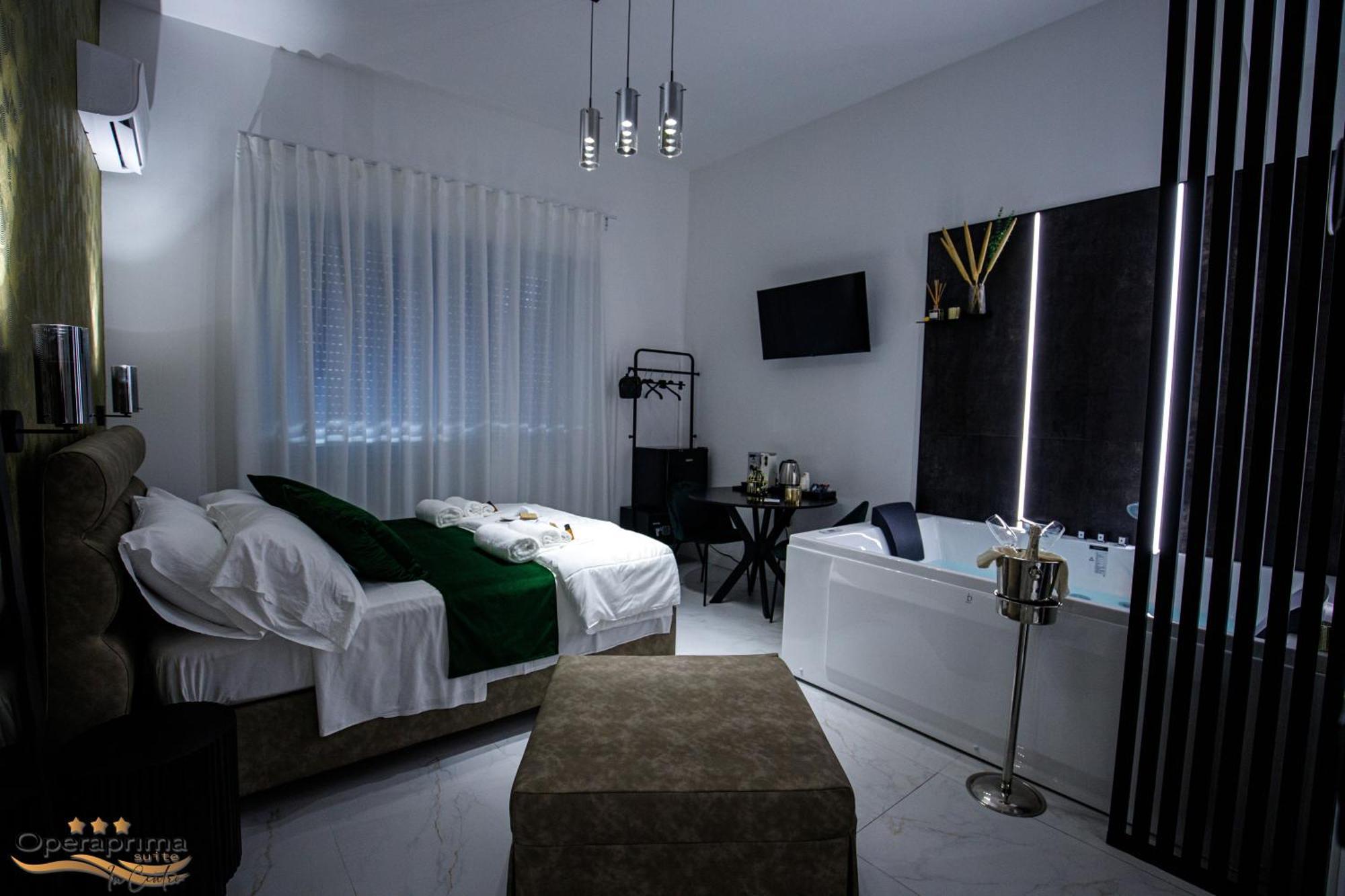 Operaprimasuite In Centro Мессина Экстерьер фото